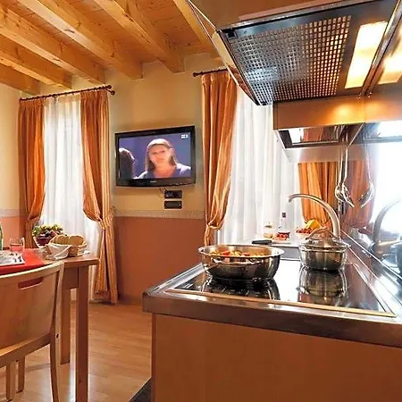 & Roma Hotel