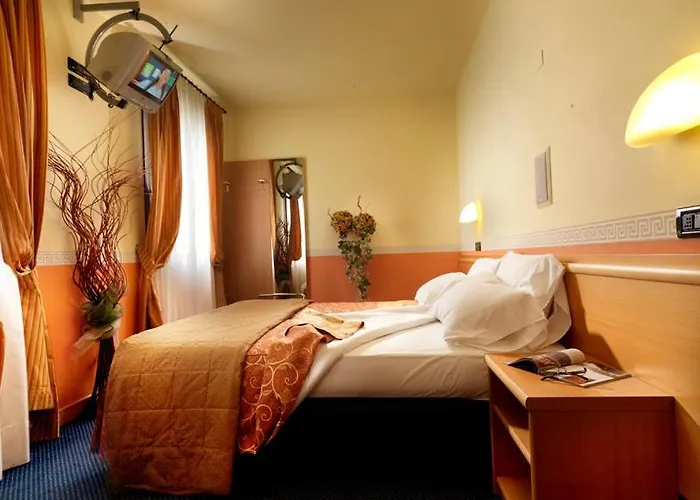 Hotel & Roma